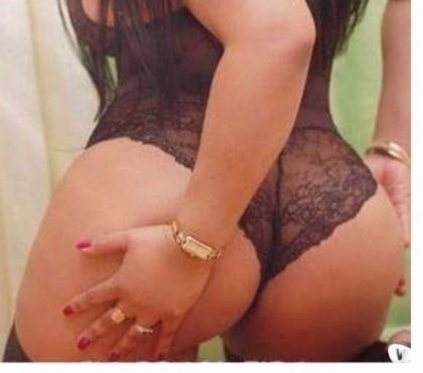 Douce femme mature raffinée pour massage